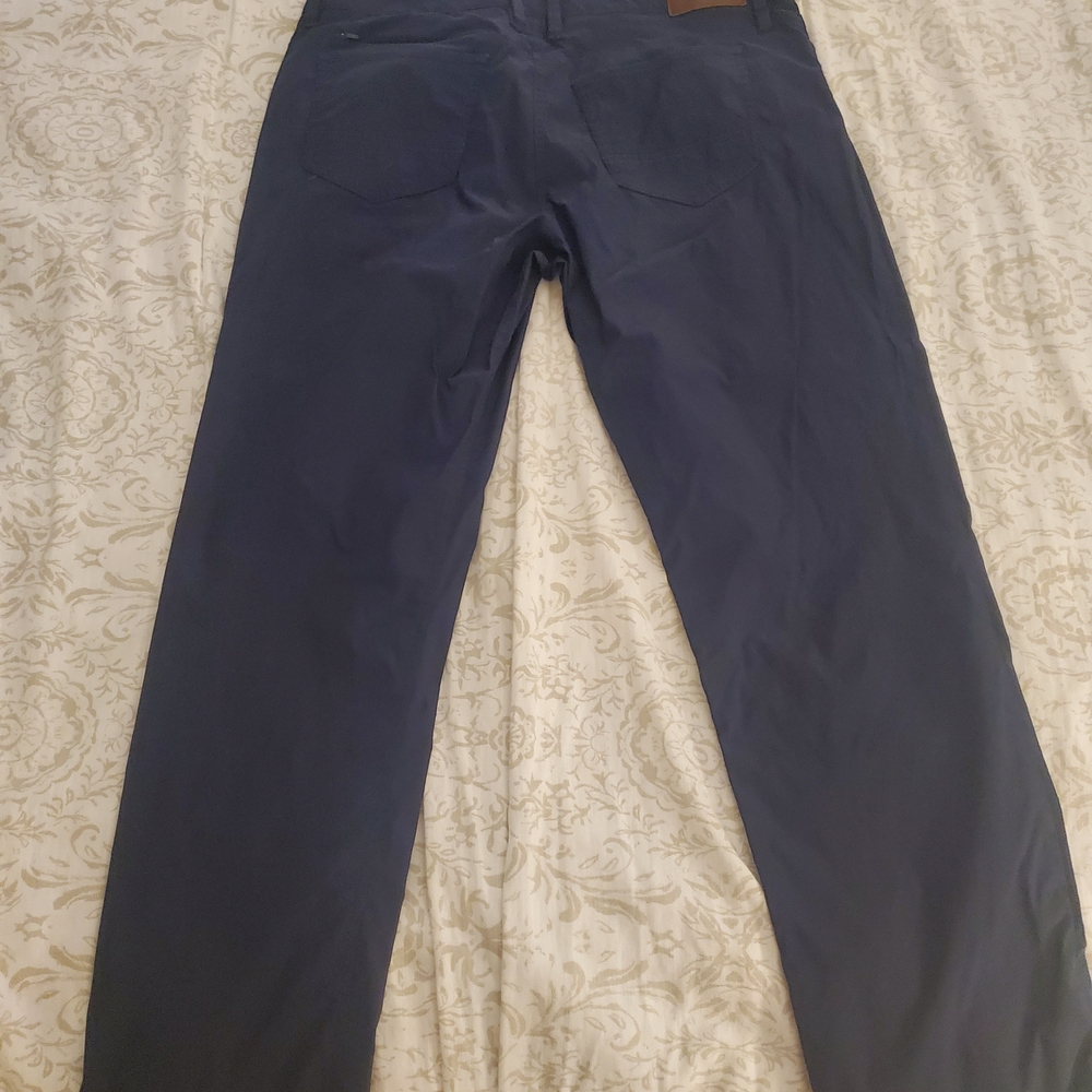 The North Face Blue Chinos Versatile and Stylish - Picture 4 of 4